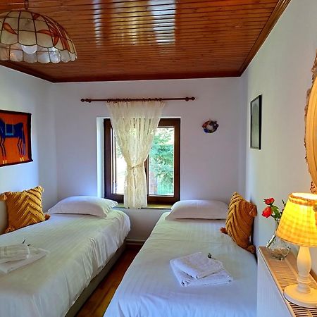 Cosy Lake House, Μια Ανάσα Πριν Τη Λίμνη Kalívia エクステリア 写真