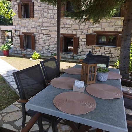 Cosy Lake House, Μια Ανάσα Πριν Τη Λίμνη Kalívia エクステリア 写真