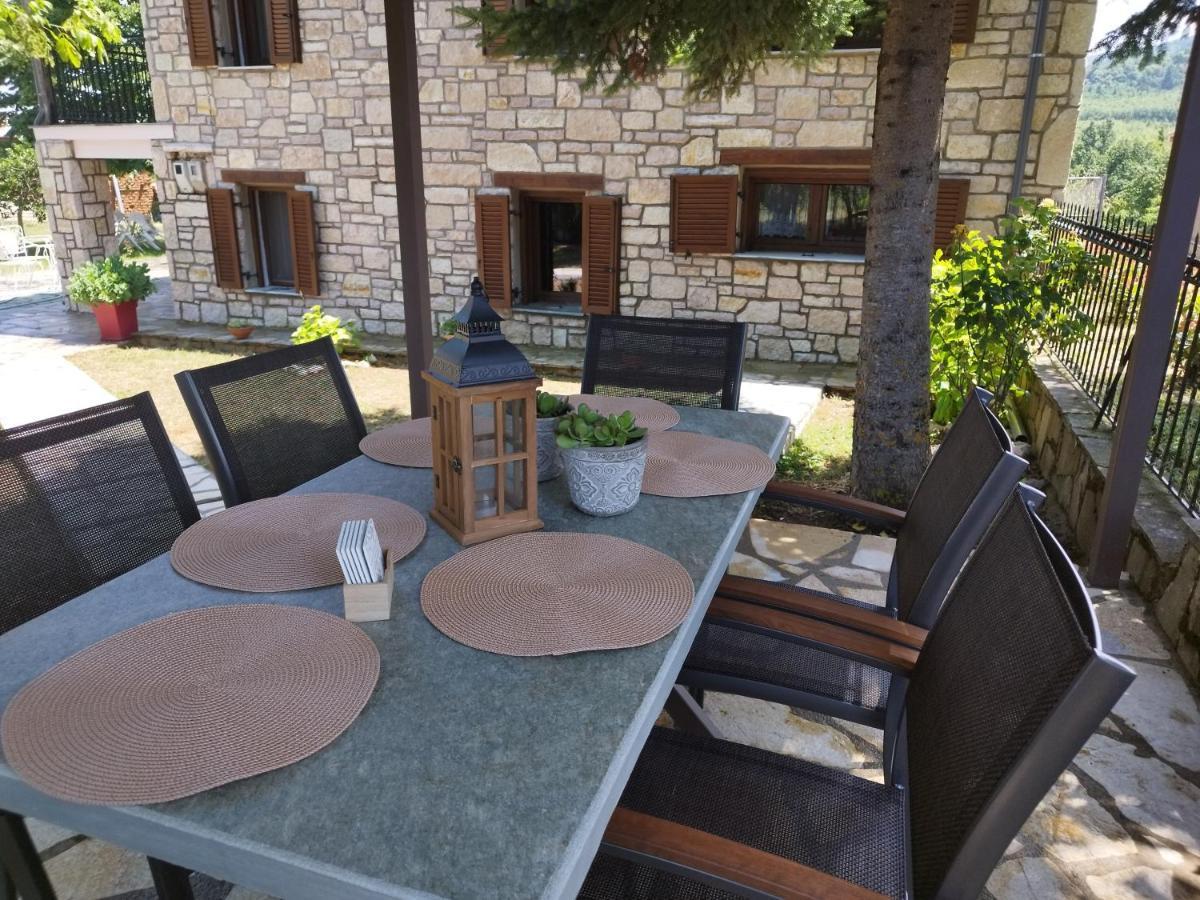 Cosy Lake House, Μια Ανάσα Πριν Τη Λίμνη Kalívia エクステリア 写真