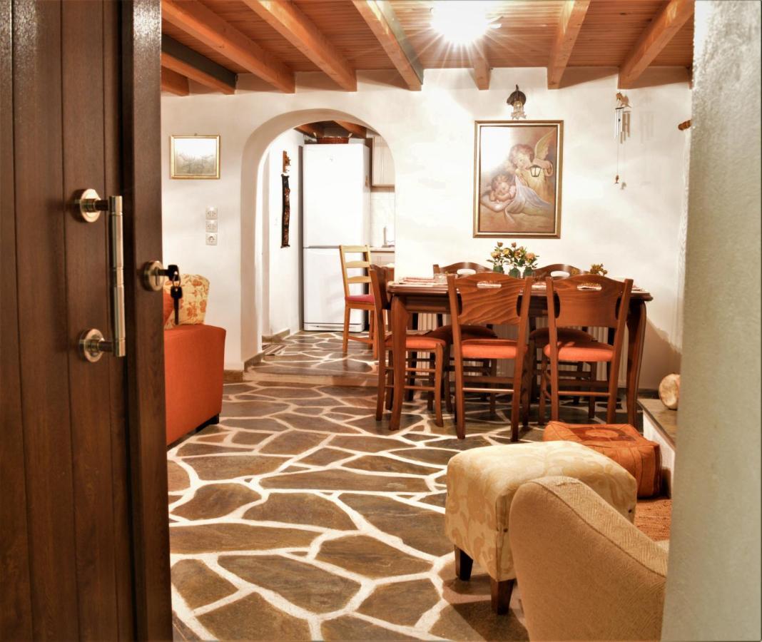 Cosy Lake House, Μια Ανάσα Πριν Τη Λίμνη Kalívia エクステリア 写真